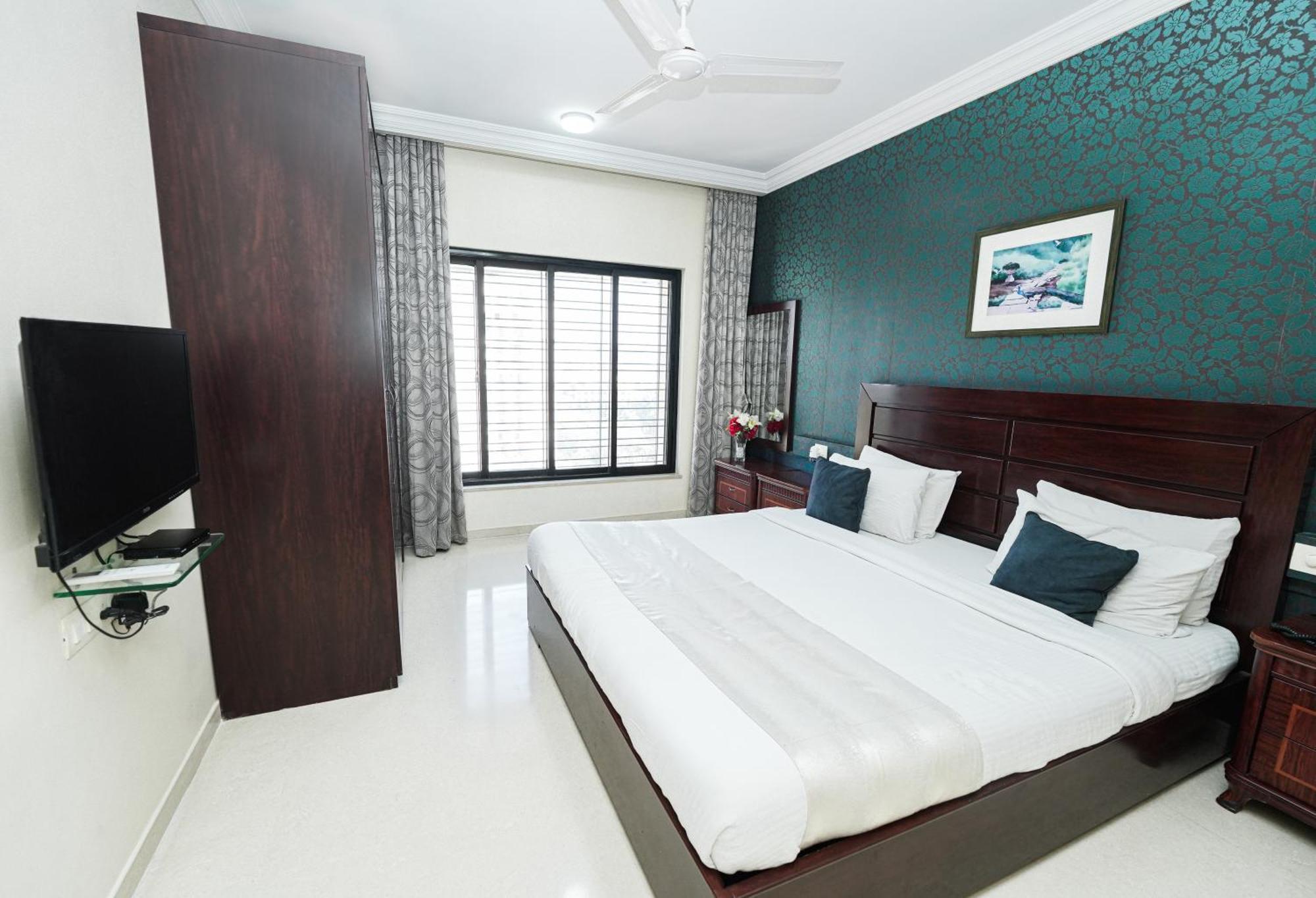 Hotel Lalco Residency Bombay Esterno foto
