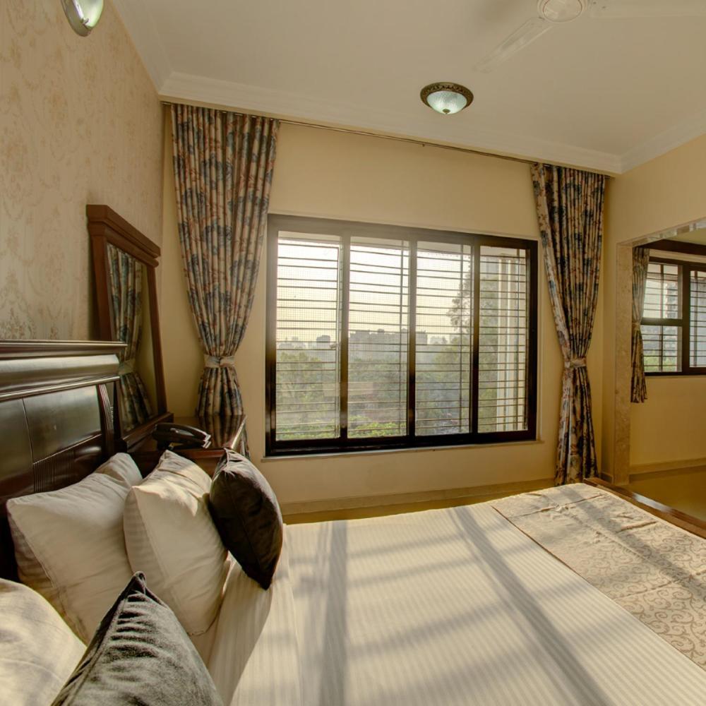 Hotel Lalco Residency Bombay Esterno foto